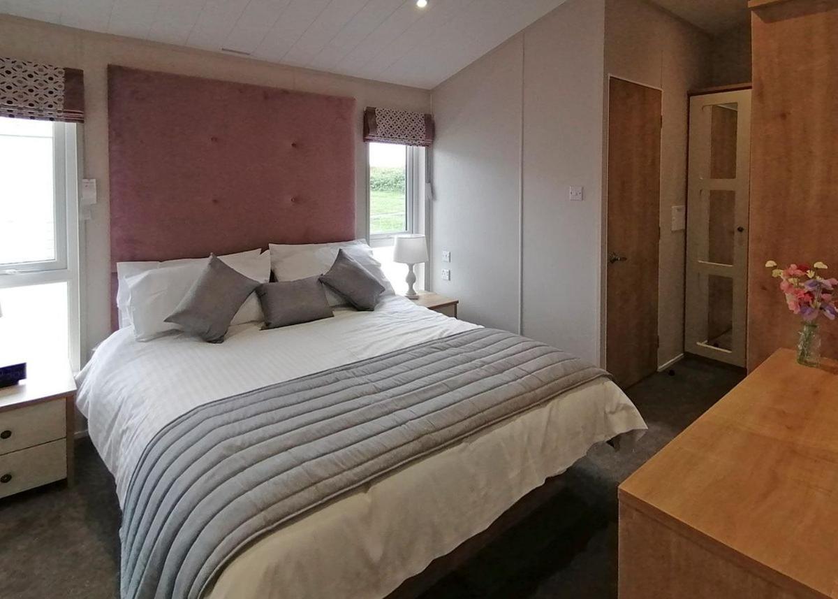 Fladbury The Springs Lakeside Holiday Park المظهر الخارجي الصورة