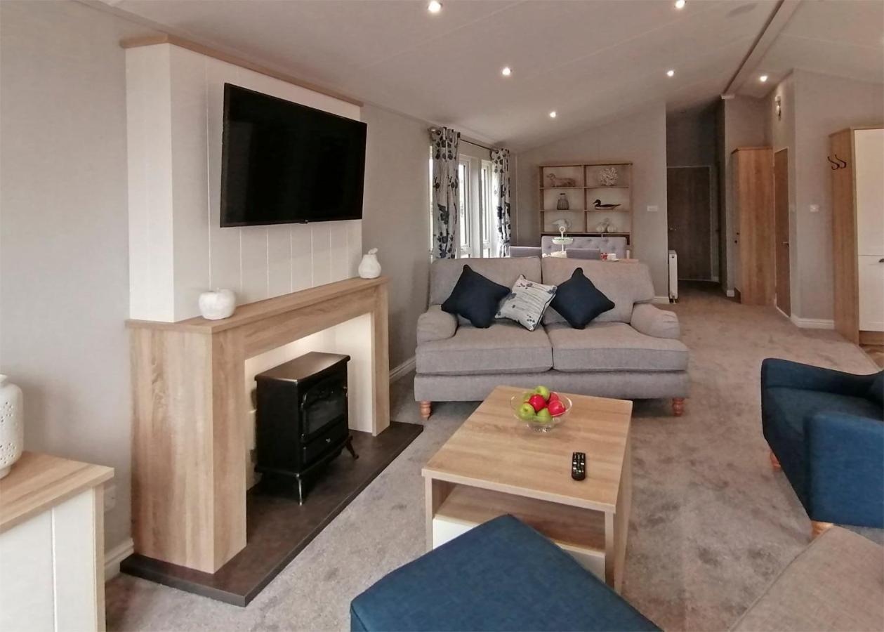 Fladbury The Springs Lakeside Holiday Park المظهر الخارجي الصورة